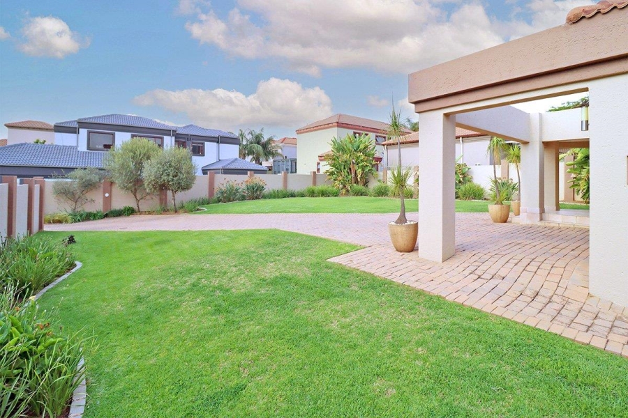 4 Bedroom Property for Sale in Blue Valley Golf Estate Gauteng