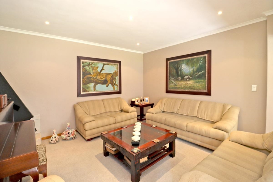 4 Bedroom Property for Sale in Blue Valley Golf Estate Gauteng
