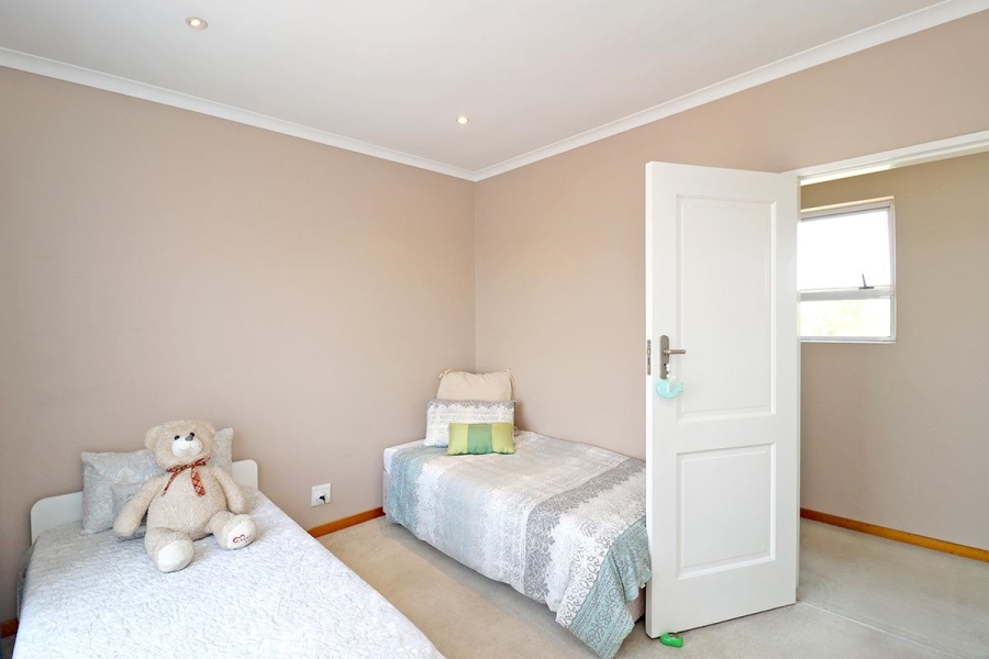 4 Bedroom Property for Sale in Blue Valley Golf Estate Gauteng