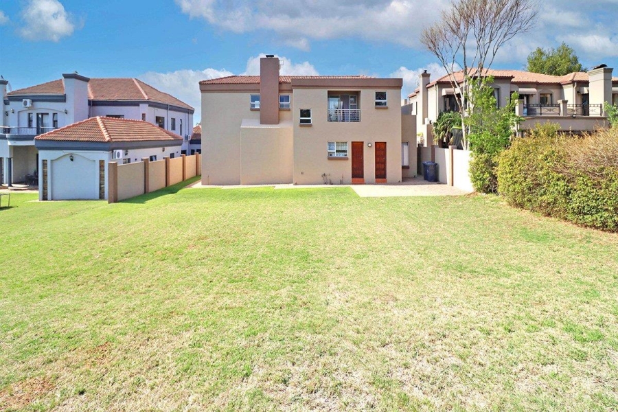 4 Bedroom Property for Sale in Blue Valley Golf Estate Gauteng