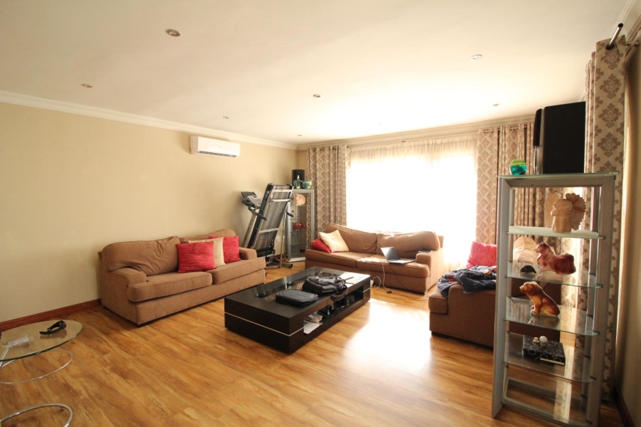 4 Bedroom Property for Sale in Blue Valley Golf Estate Gauteng