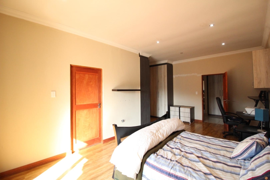 4 Bedroom Property for Sale in Blue Valley Golf Estate Gauteng