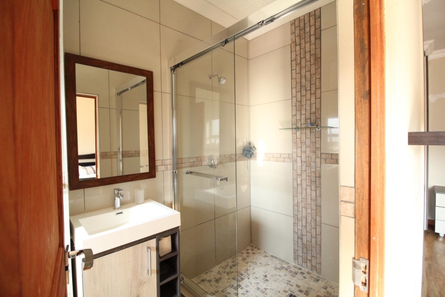 4 Bedroom Property for Sale in Blue Valley Golf Estate Gauteng