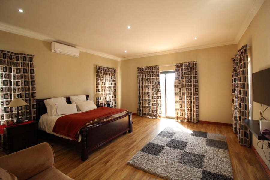 4 Bedroom Property for Sale in Blue Valley Golf Estate Gauteng