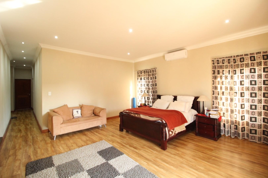 4 Bedroom Property for Sale in Blue Valley Golf Estate Gauteng