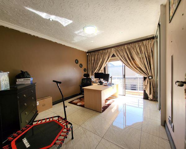 4 Bedroom Property for Sale in Blue Valley Golf Estate Gauteng