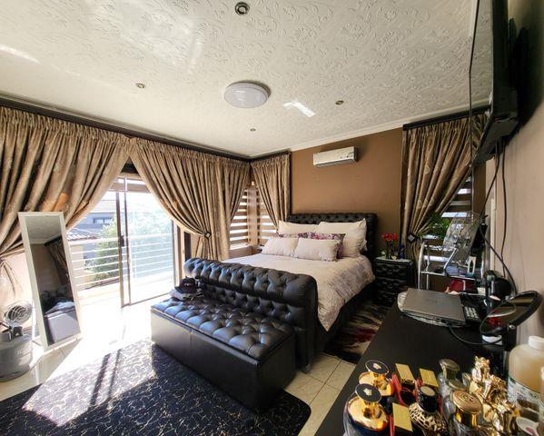 4 Bedroom Property for Sale in Blue Valley Golf Estate Gauteng