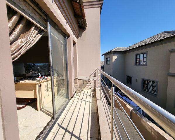 4 Bedroom Property for Sale in Blue Valley Golf Estate Gauteng