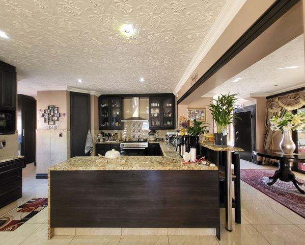 4 Bedroom Property for Sale in Blue Valley Golf Estate Gauteng