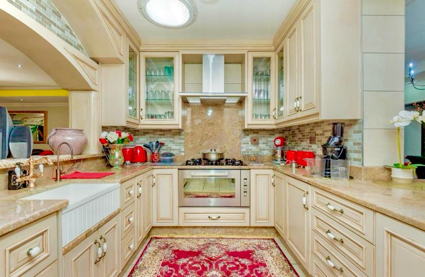 6 Bedroom Property for Sale in Lambton Gauteng