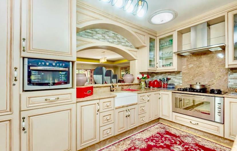 6 Bedroom Property for Sale in Lambton Gauteng