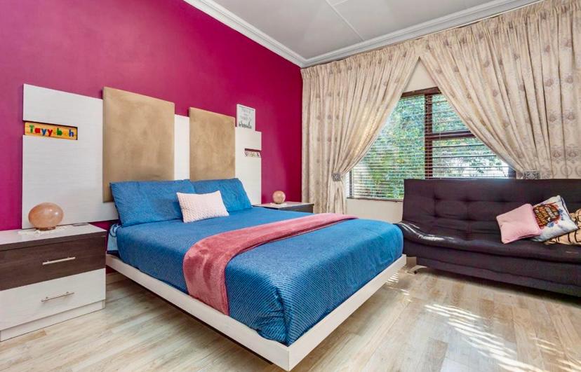 6 Bedroom Property for Sale in Lambton Gauteng