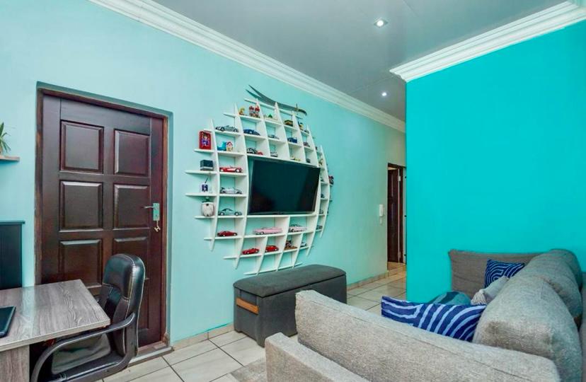 6 Bedroom Property for Sale in Lambton Gauteng