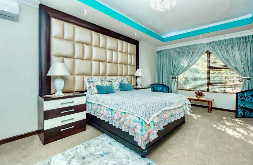 6 Bedroom Property for Sale in Lambton Gauteng