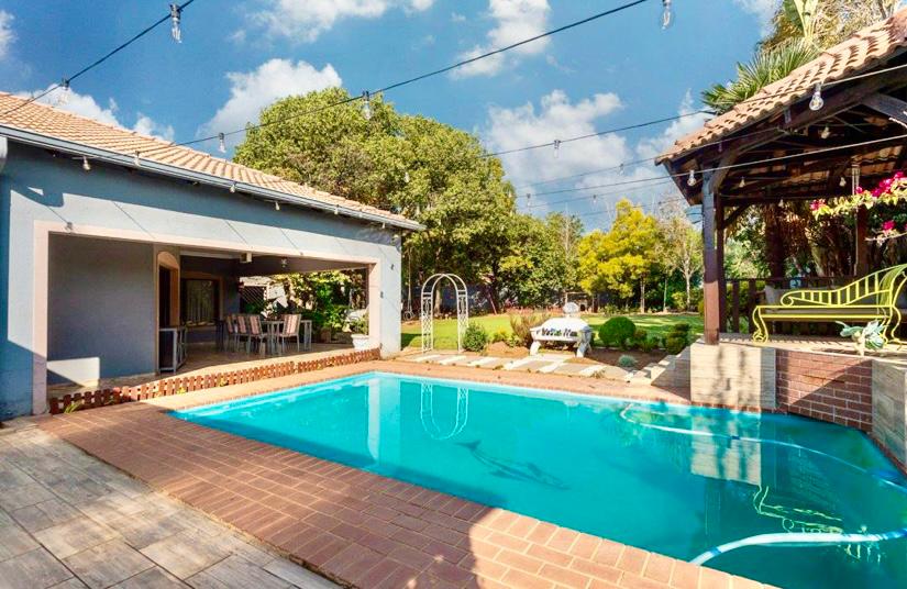 6 Bedroom Property for Sale in Lambton Gauteng