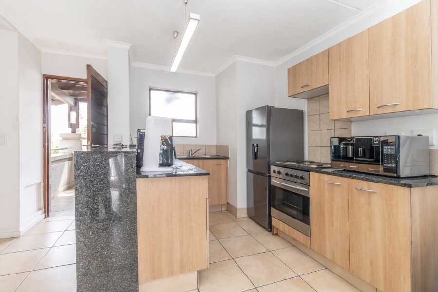 1 Bedroom Property for Sale in Sunninghill Gauteng