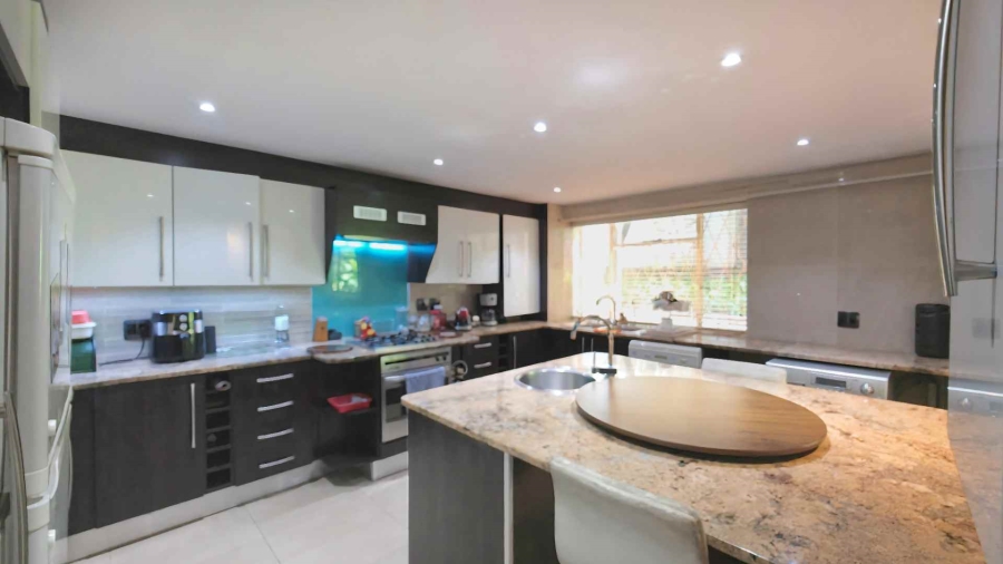 3 Bedroom Property for Sale in Illovo Gauteng