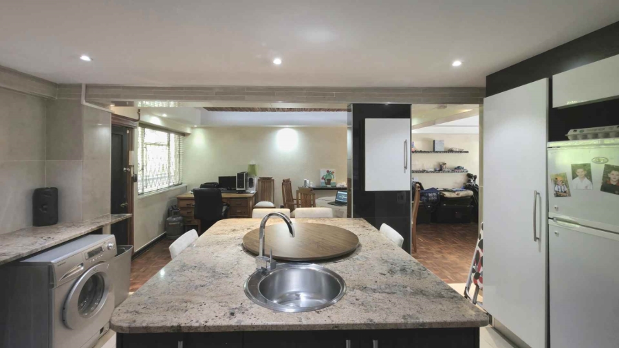 3 Bedroom Property for Sale in Illovo Gauteng