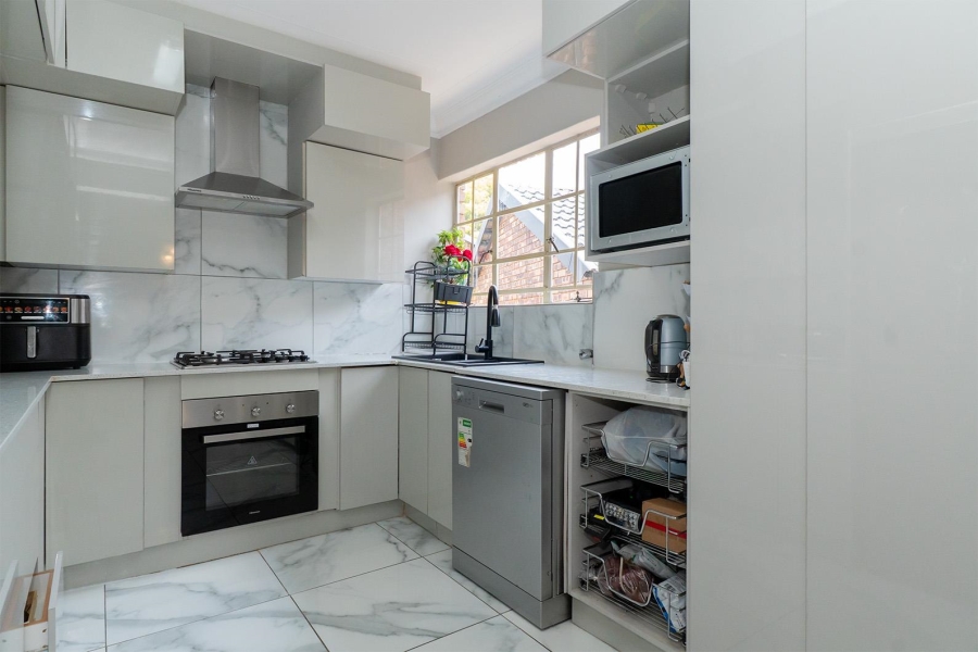 4 Bedroom Property for Sale in Van Riebeeck Park Gauteng