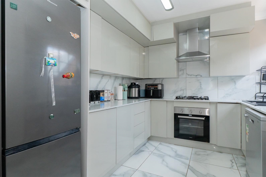 4 Bedroom Property for Sale in Van Riebeeck Park Gauteng