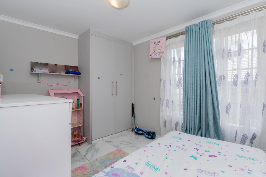 4 Bedroom Property for Sale in Van Riebeeck Park Gauteng