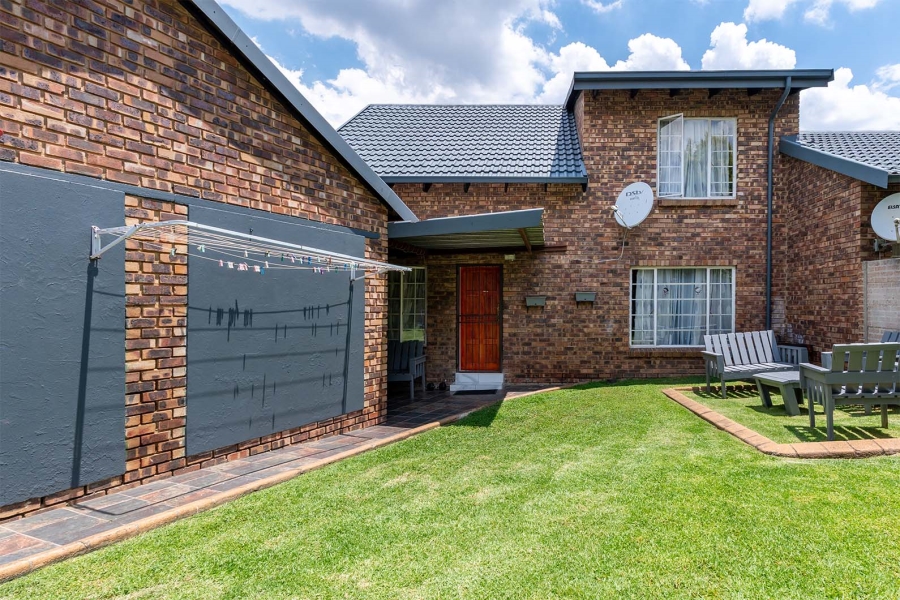 4 Bedroom Property for Sale in Van Riebeeck Park Gauteng