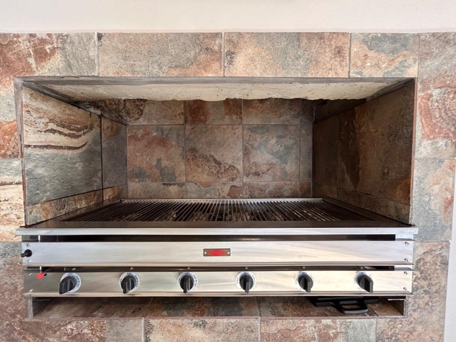 3 Bedroom Property for Sale in New Redruth Gauteng