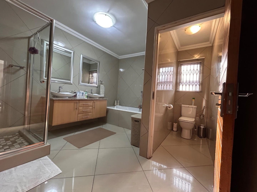 3 Bedroom Property for Sale in New Redruth Gauteng