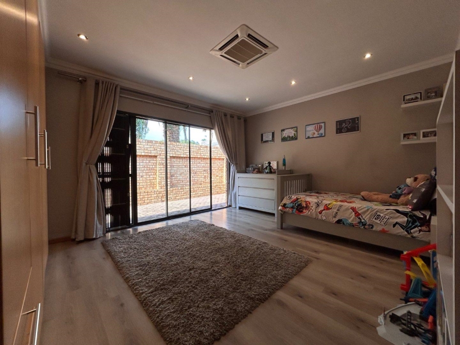 3 Bedroom Property for Sale in New Redruth Gauteng