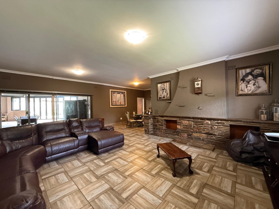 4 Bedroom Property for Sale in Florida Gauteng