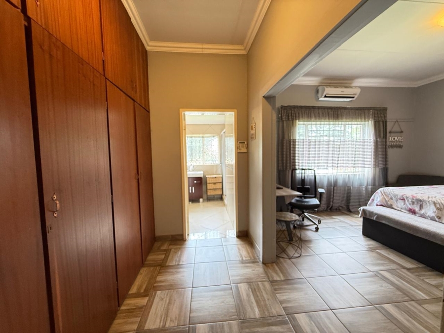 4 Bedroom Property for Sale in Florida Gauteng