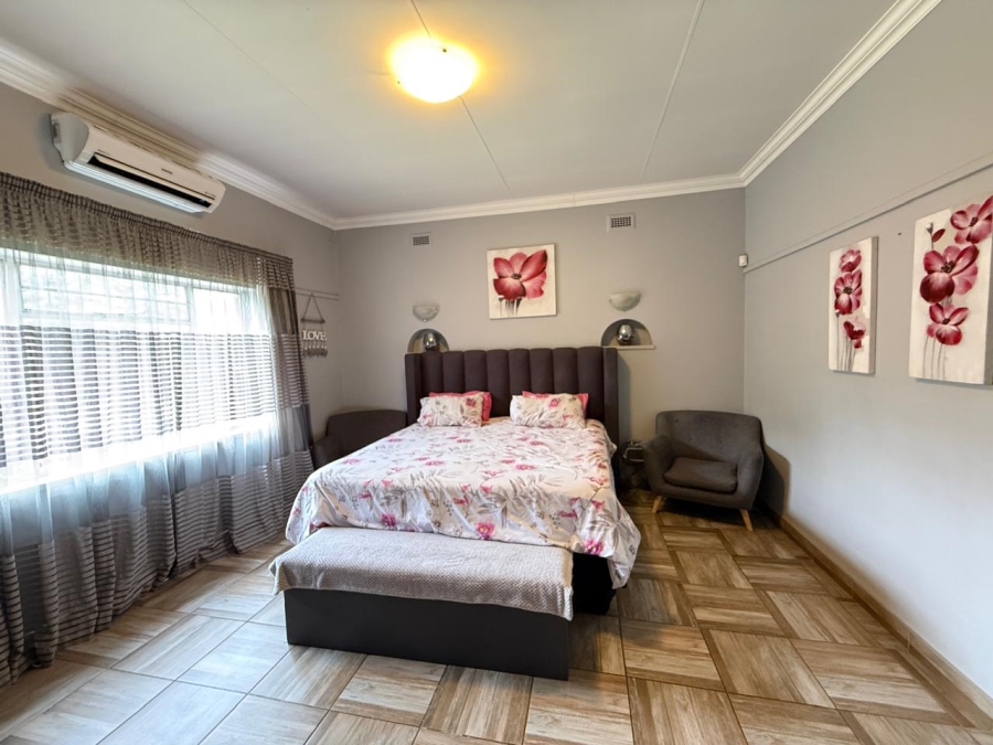 4 Bedroom Property for Sale in Florida Gauteng