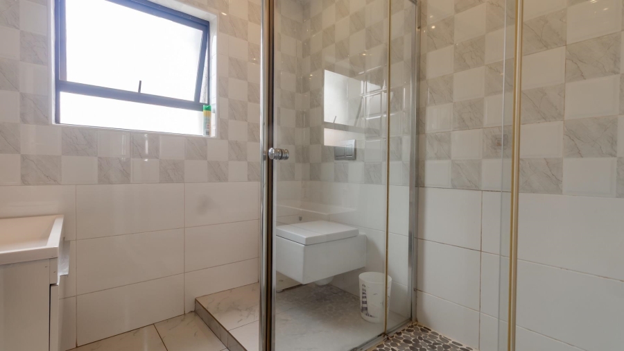 2 Bedroom Property for Sale in Fourways Gauteng