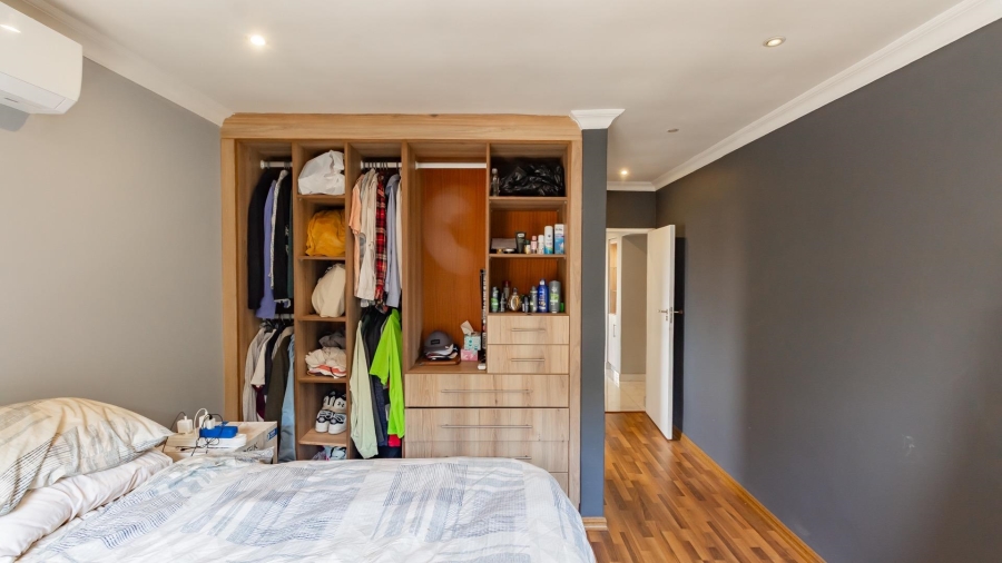 2 Bedroom Property for Sale in Fourways Gauteng