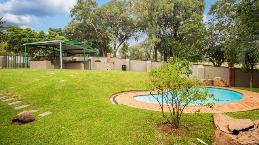 2 Bedroom Property for Sale in Fourways Gauteng