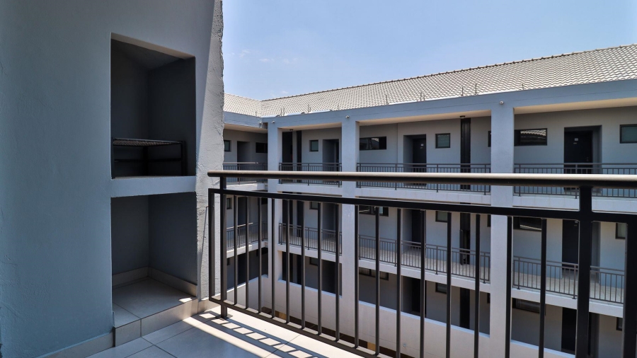 1 Bedroom Property for Sale in Ferndale Gauteng