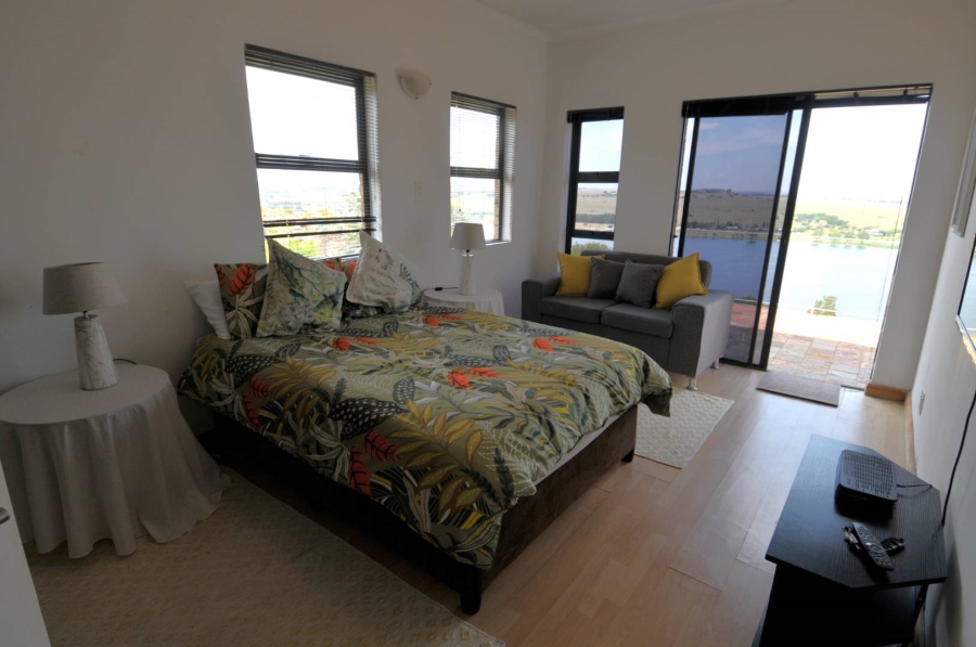 To Let 3 Bedroom Property for Rent in Bronkhorstbaai Dorp Gauteng