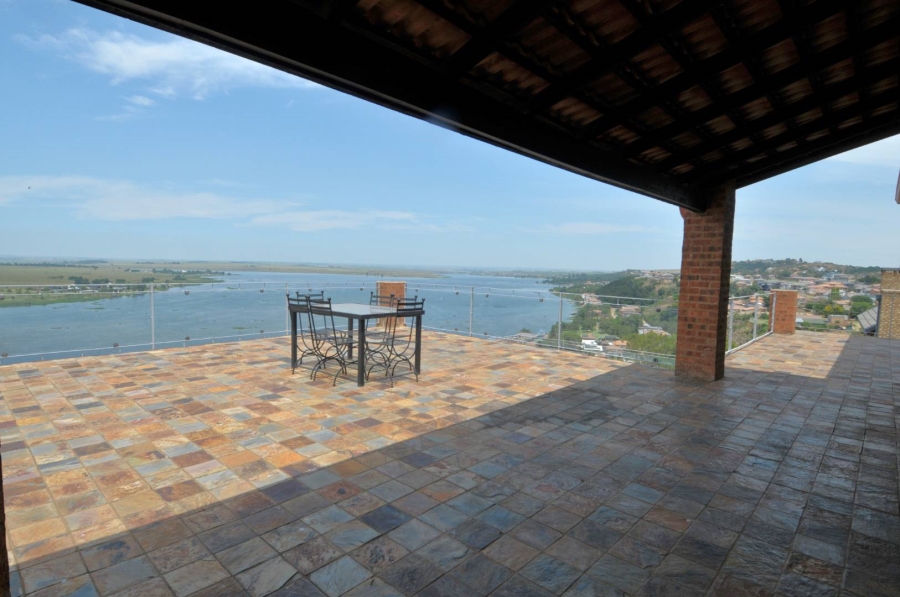 To Let 3 Bedroom Property for Rent in Bronkhorstbaai Dorp Gauteng