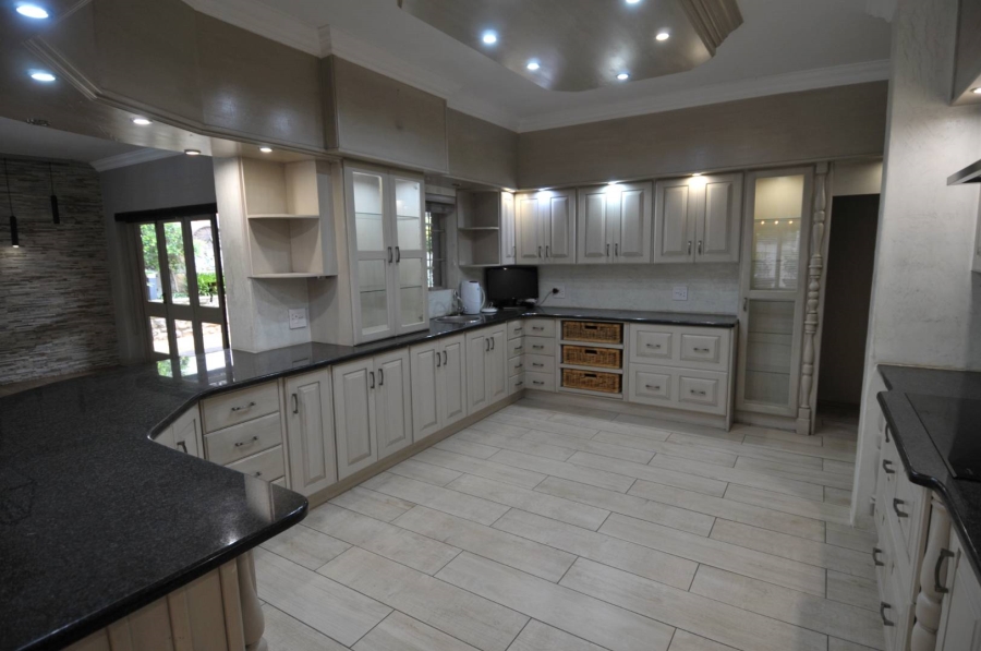 4 Bedroom Property for Sale in Boardwalk Manor Gauteng