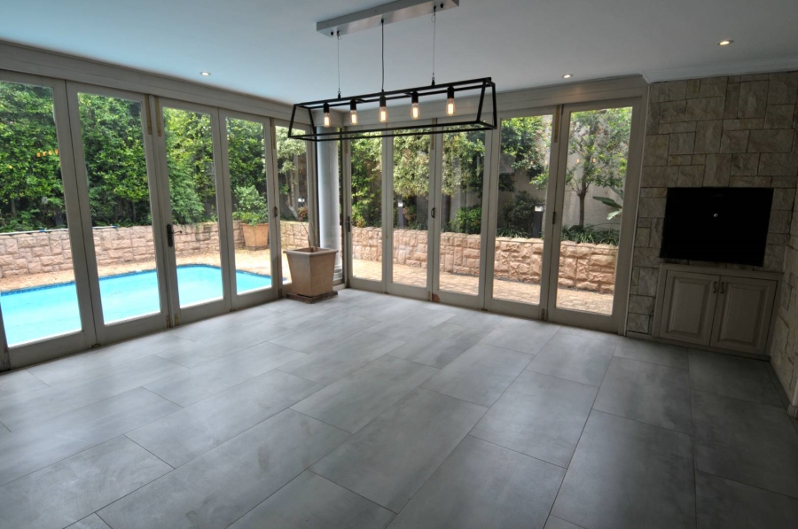 4 Bedroom Property for Sale in Boardwalk Manor Gauteng