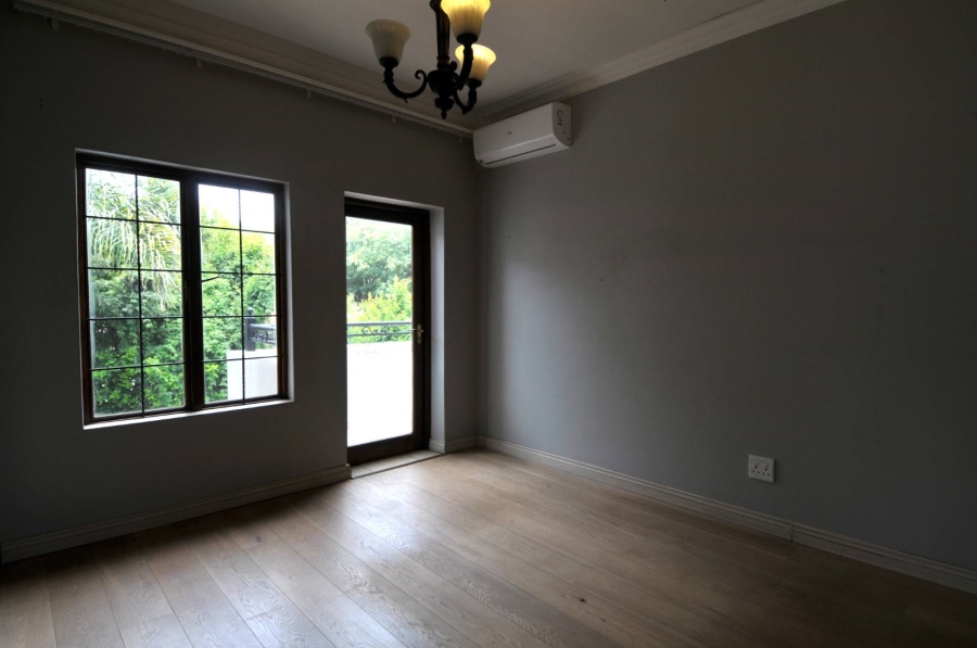 4 Bedroom Property for Sale in Boardwalk Manor Gauteng