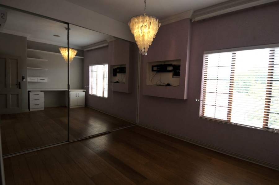 4 Bedroom Property for Sale in Boardwalk Manor Gauteng