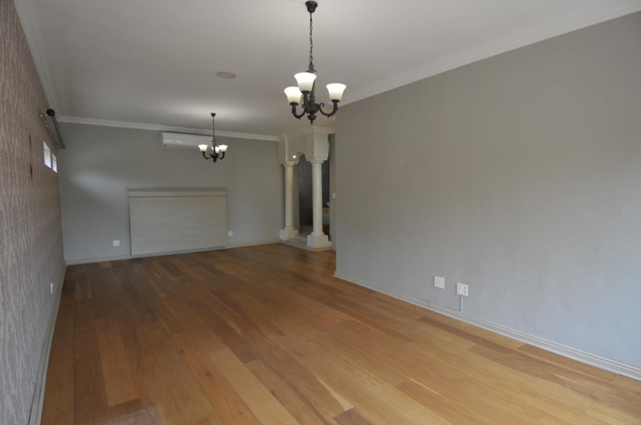 4 Bedroom Property for Sale in Boardwalk Manor Gauteng