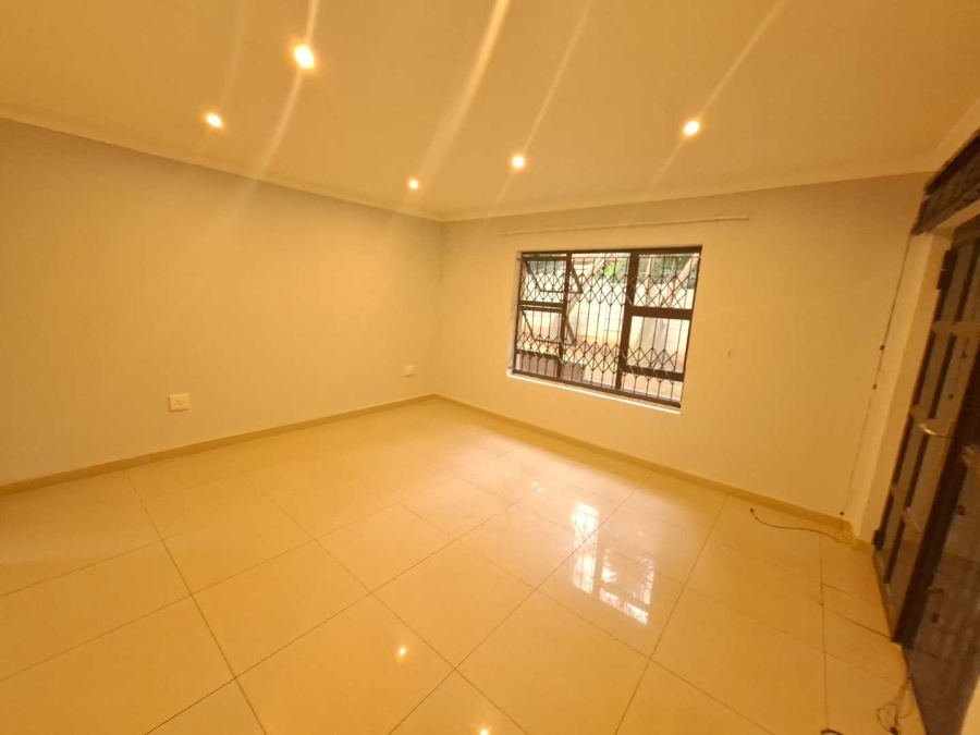 To Let 4 Bedroom Property for Rent in Weltevreden Park Gauteng