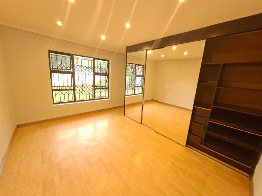 To Let 4 Bedroom Property for Rent in Weltevreden Park Gauteng