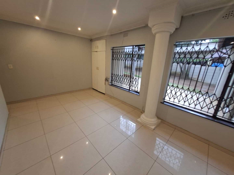 To Let 4 Bedroom Property for Rent in Weltevreden Park Gauteng