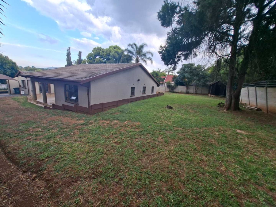 To Let 4 Bedroom Property for Rent in Weltevreden Park Gauteng