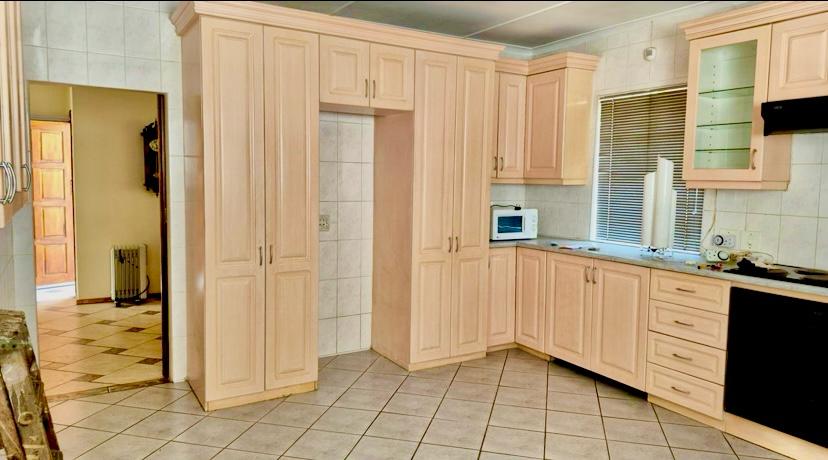 4 Bedroom Property for Sale in Albemarle Gauteng