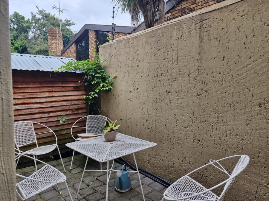 1 Bedroom Property for Sale in Morningside Gauteng