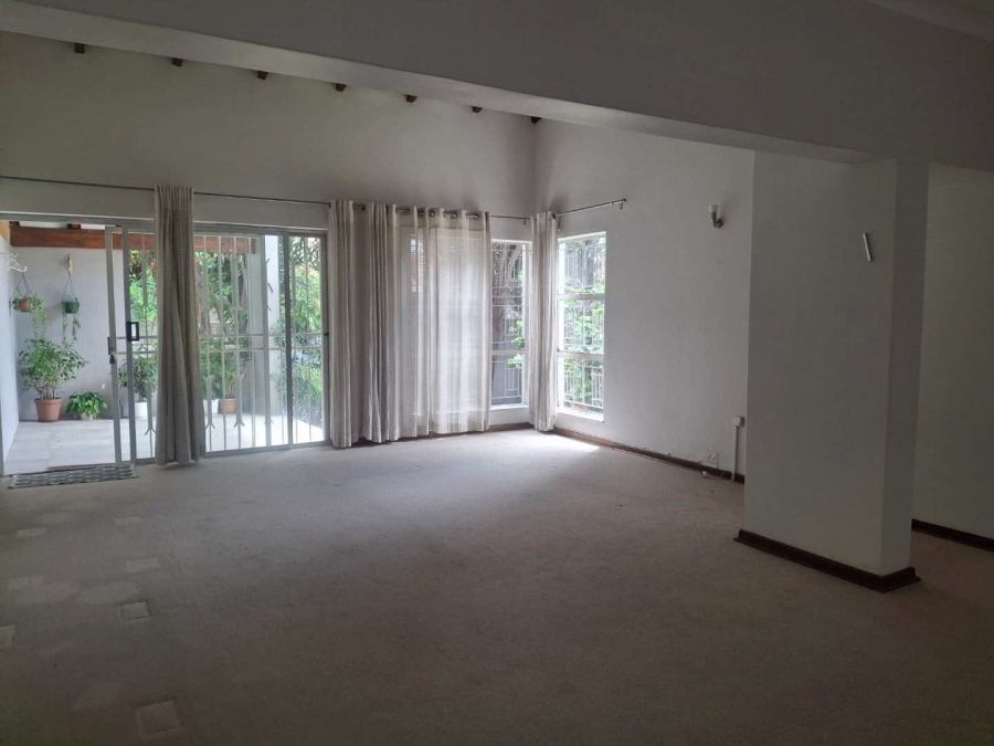 To Let 2 Bedroom Property for Rent in Sandown Gauteng